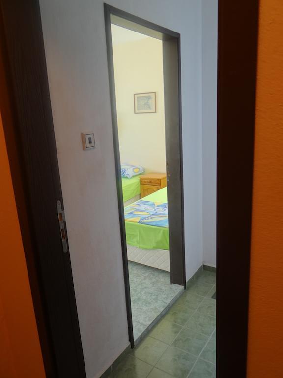 Rosi Guest House Lozenets Quarto foto